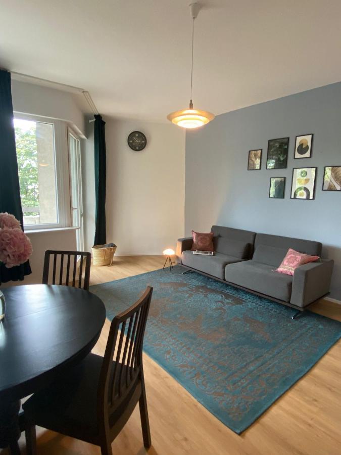 Beautiful Apartment With Balcony Berlin Exterior photo